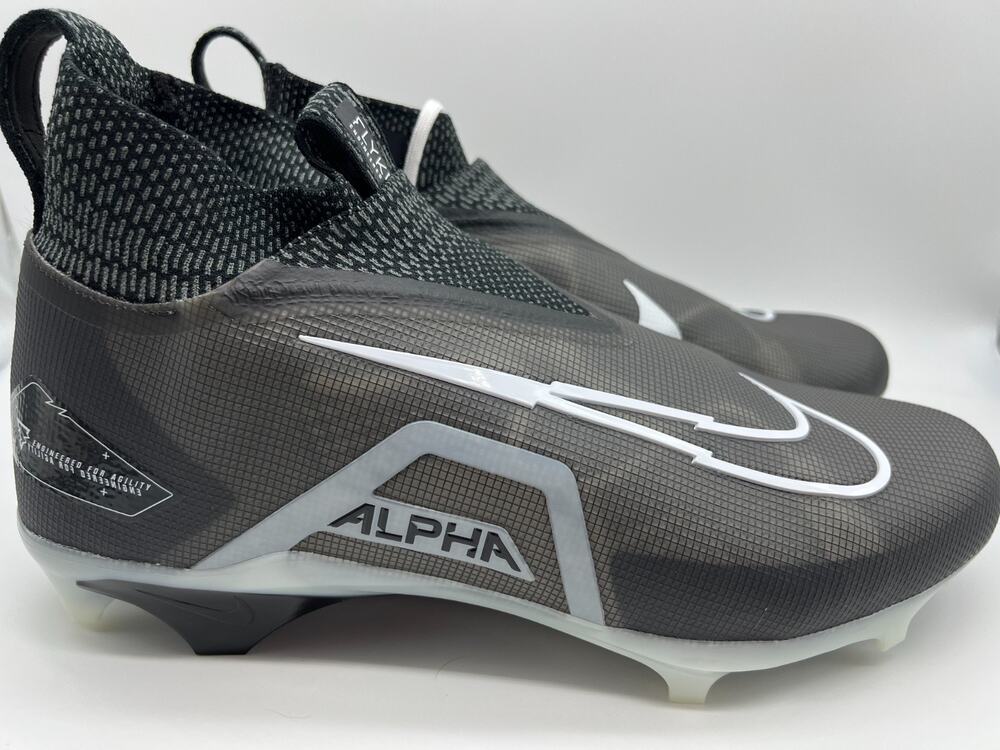 Nike Alpha Menace Elite 3 Black Cleats Men's Size 13W DH1350-001 New.